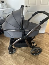 Egg 2 Stroller , Carry Cot And